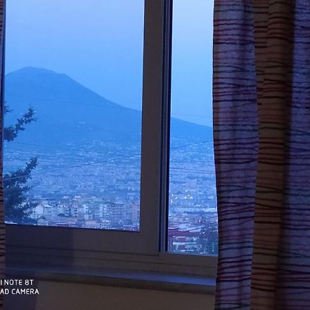 Una Nuova Luna Ai Camaldoli Naples Extérieur photo