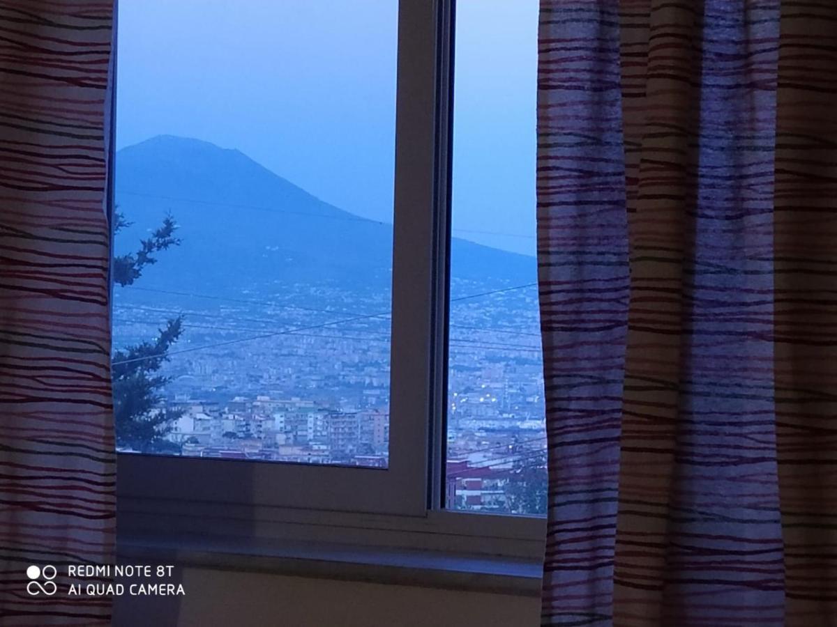 Una Nuova Luna Ai Camaldoli Naples Extérieur photo
